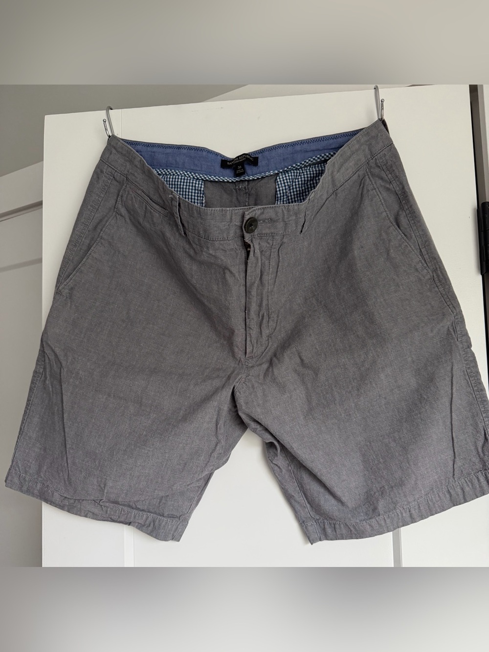 Banana Republic Chambray Shorts 36 waist 9in inseam